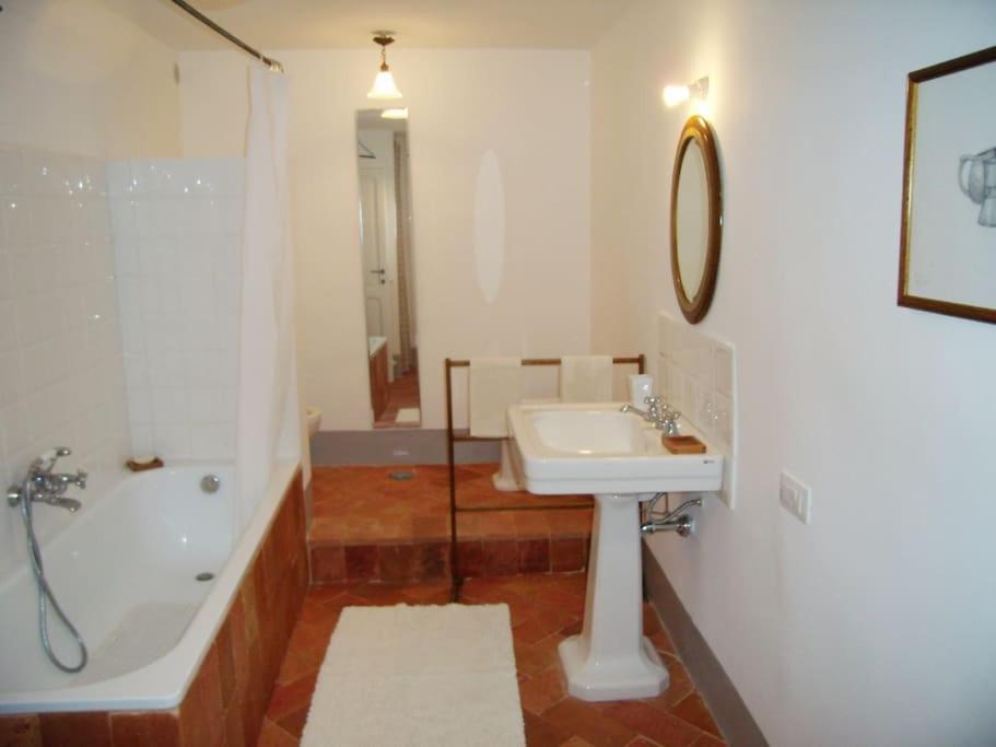 Near The Sea Big Panoramic House 2 Terraces In Lovely Village Montiano (Tuscany) Exterior foto